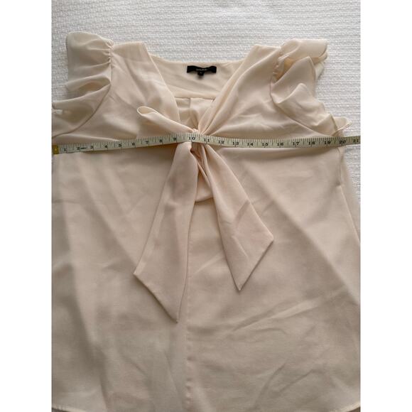 Size Large Eclair Cream Blouse with Flutter Sleeve - Picture 5 of 8